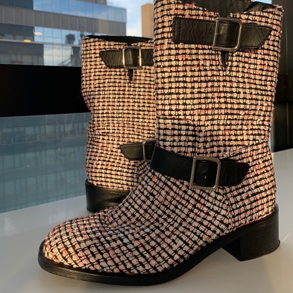 Chanel tweed boots - Picture 1 of 9